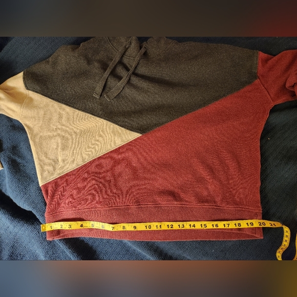 Pact Sporty Trend Pullover Women's Medium - Picture 8 of 8